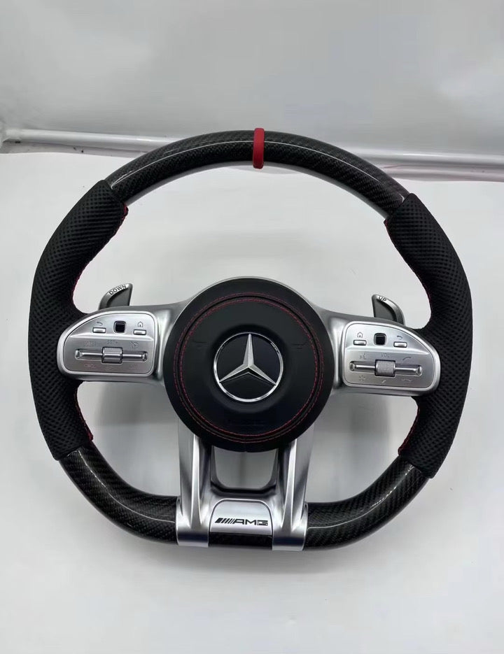 Volant Mercedes-Benz AMG – Cuir, Carbone, détails rouges