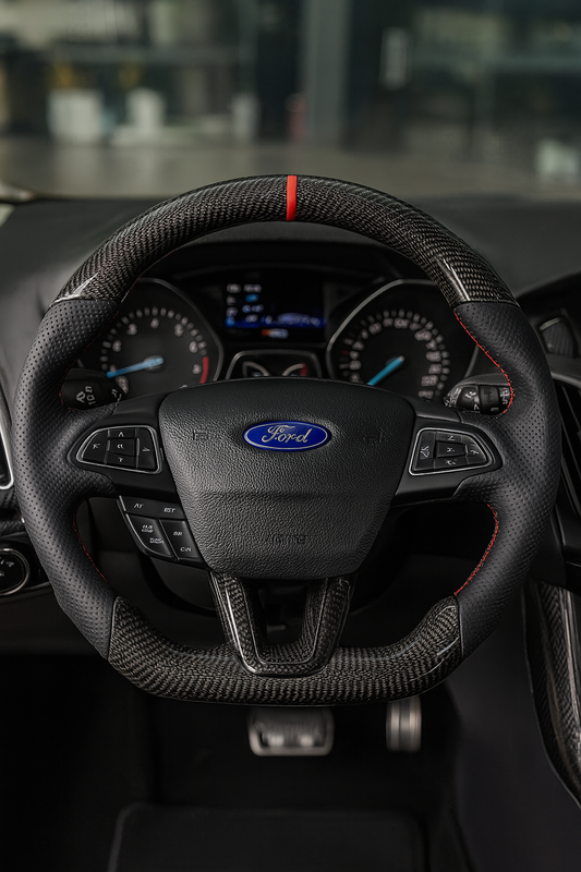Volant RS – Ford Focus MK3 / Fiesta MK7 – Carbone & Cuir perforé